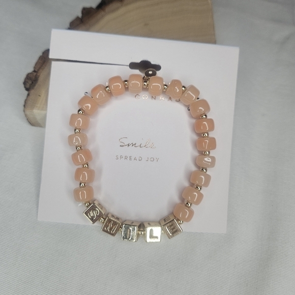 Lauren Conrad Gold Tone Metal And Peach Glass Bead Stretch Smile Bracelet - Picture 3 of 5